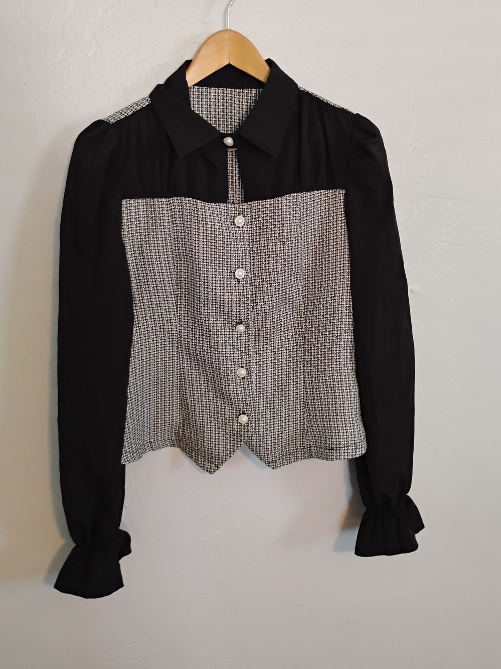 SHEIN Black and White Houndstooth Panel Button-Down Blouse Size L